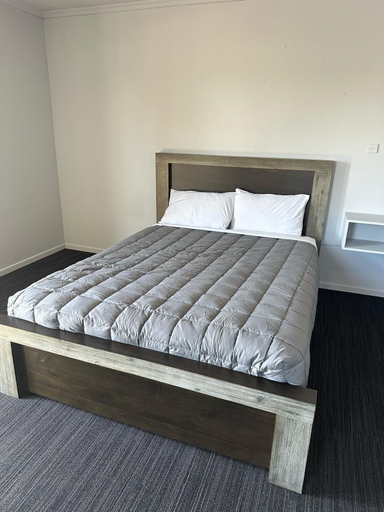 Bedroom 5, 301 Bealey Ave Motel, Christchurch