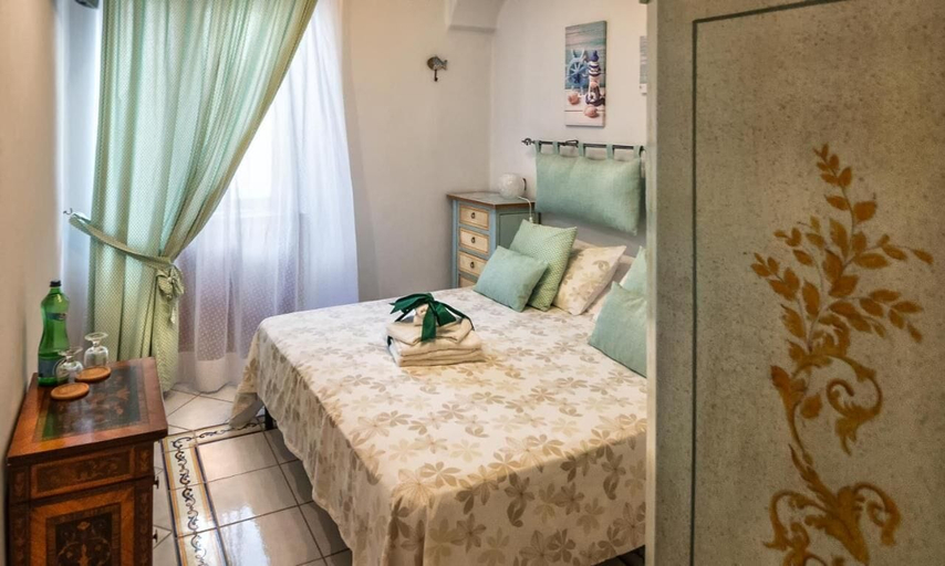 Bedroom 2, La Finestra Sul Mare, Napoli
