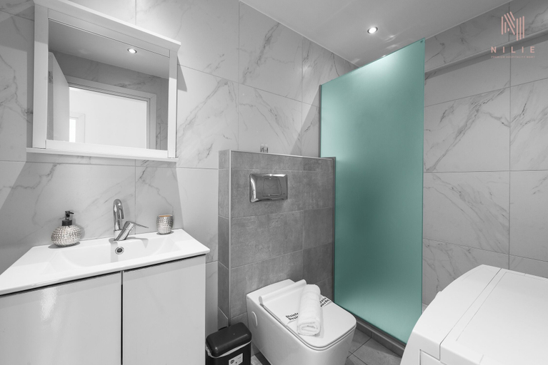 Bathroom 5, Civilian Apartments, Nilie Hospitality MGMT, Central Macedonia