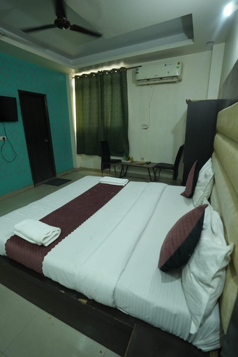 Bedroom 2, Hotel Kohinoor, Delhi
