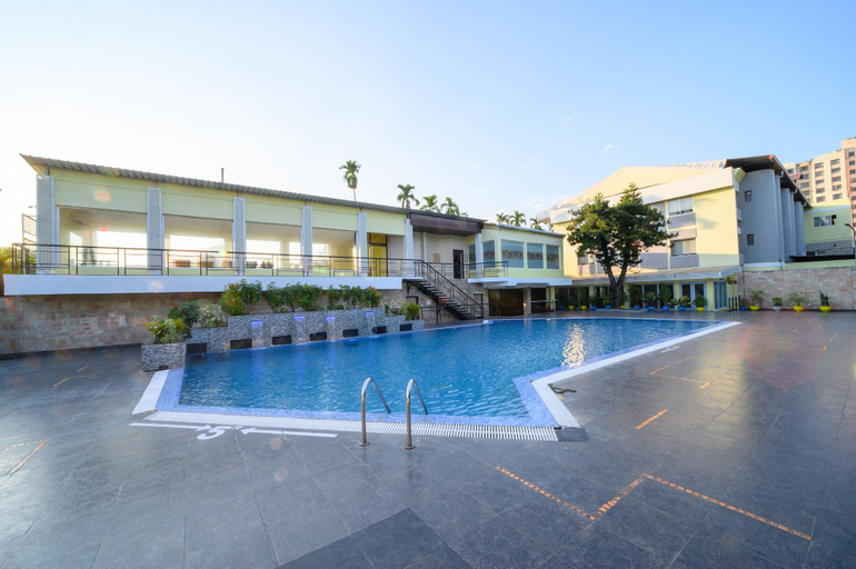 Sport & Beauty 5, Sinclairs Siliguri, Darjiling
