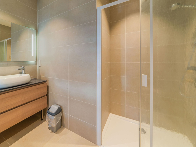 Bathroom 2, Ecolodge in Remouchamps With Sauna, Liège