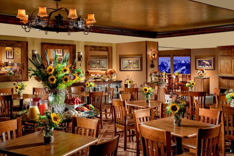 Food & Drinks 3, The Lodge at Jackson Hole, Teton