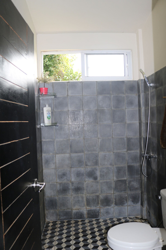 Bathroom, Treetop Bungalows, Siem Reap