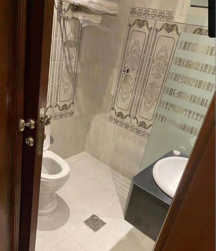 Bathroom 5, Zekra Alkawther Hotel, Taif