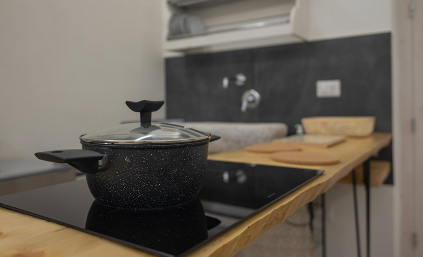 Others 3, Essenza Suite Siracusa con Jacuzzi privata, Syracuse