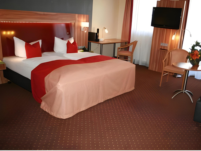 Bedroom 13