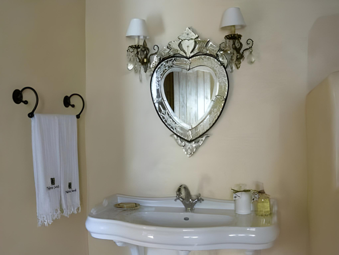 Bathroom 9