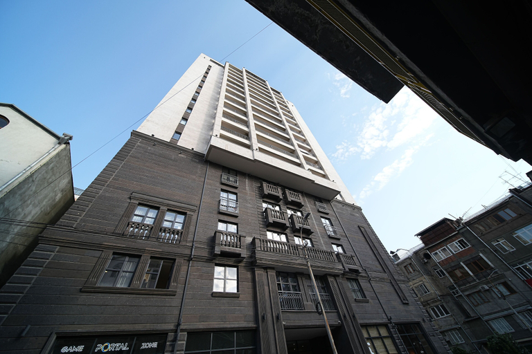 Exterior & Views 2, Modern 1-bedroom apartment by Sweet Home, Yerevan
