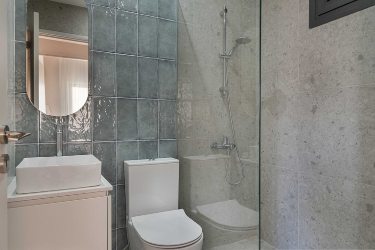 Bathroom, Phaedrus Living: Larnaca Tsimintia Retreat, Larnaca