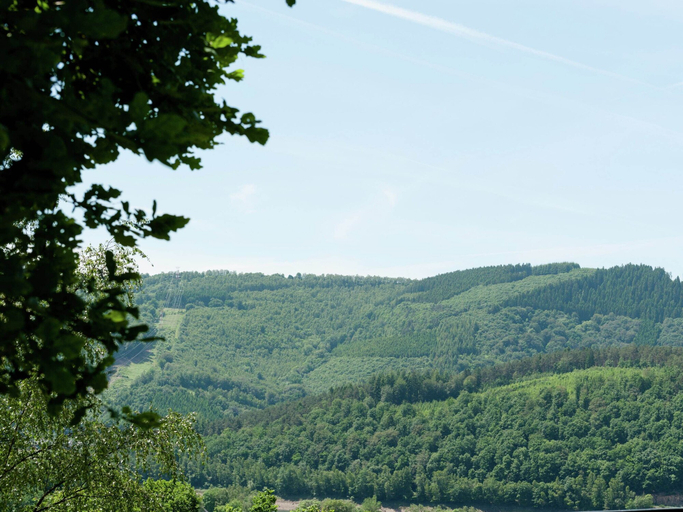 Others 5, Great Spacious Holiday Home in a Tranquil Holiday, Liège