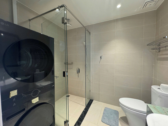 Bathroom 6