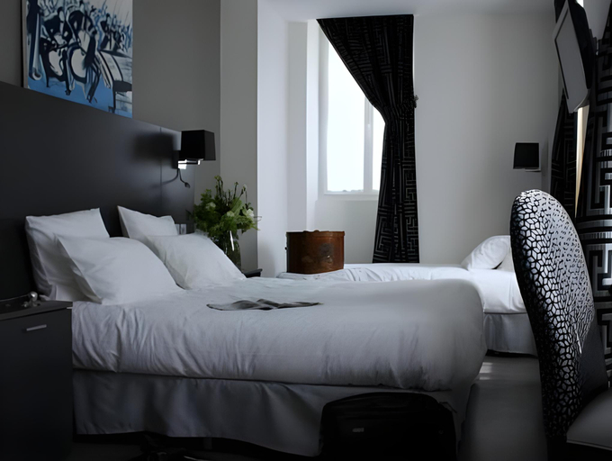 Bedroom 13