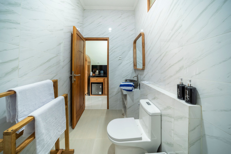 Bathroom 5, D'Gangga Residence by Bali Cabin, Badung
