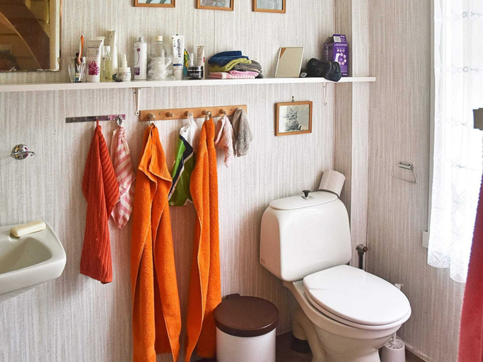 Bathroom, 8 Person Holiday Home in Liabygda, Norddal
