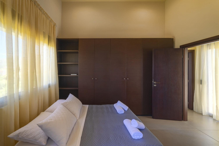 Room 4, Villa Sfedami With Private Pool and Children Safet, Crete
