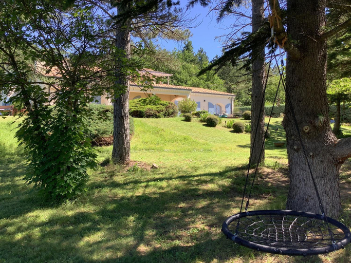 Others 5, Le Cheval Blanc, Hautes-Alpes
