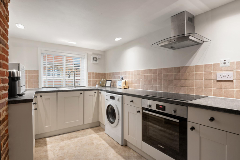 Others 5, Rayne Road, Essex