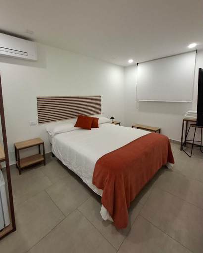 Bedroom 4, sikelia rooms, Catania