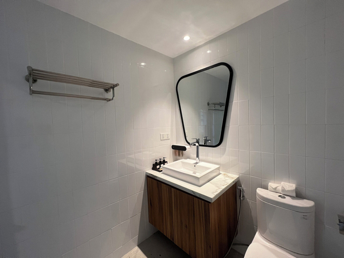 Bathroom 17