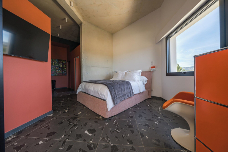 Bedroom 3, SUITE 28, Aude