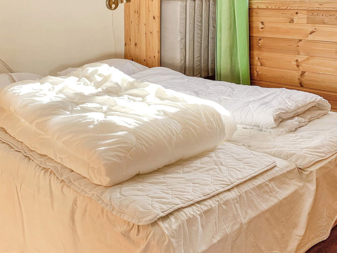 Bedroom 2, 6 Person Holiday Home in Foldroyhamn, Bømlo