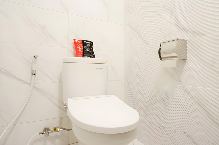 Bathroom 8