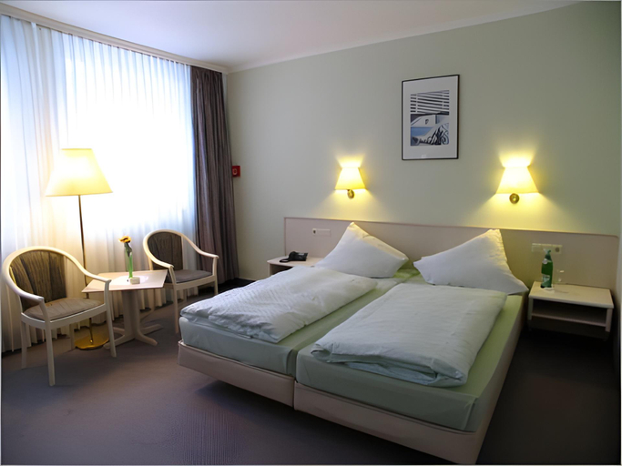 Bedroom 24