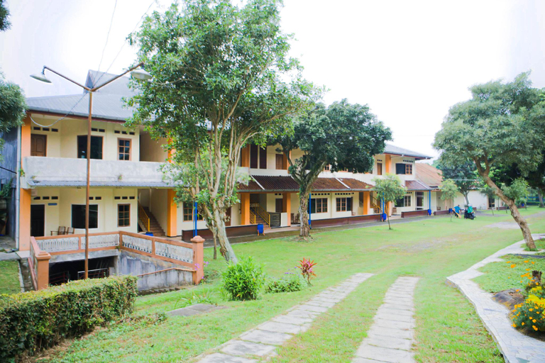 Rumah Engkong Villa & Studio, Semarang