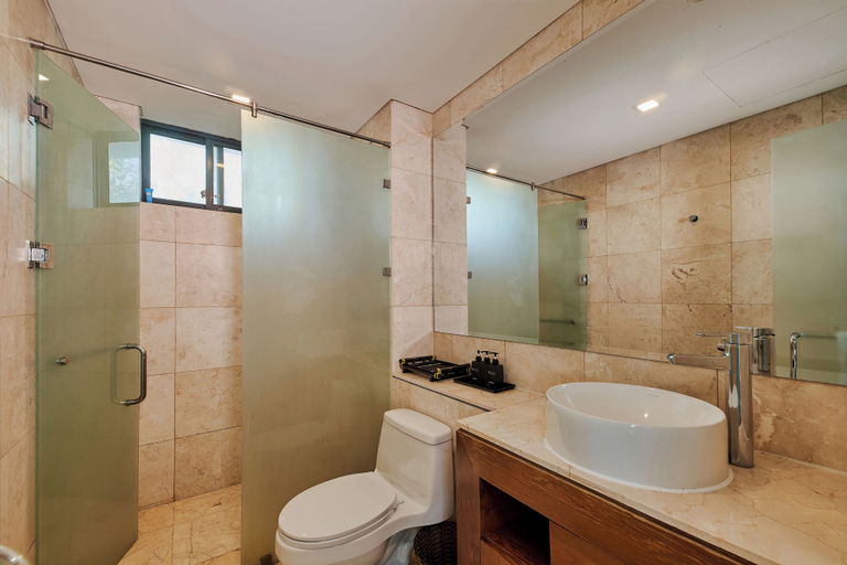 Bathroom 4, Danang Private Swimming Pool Villa, Da Nang
