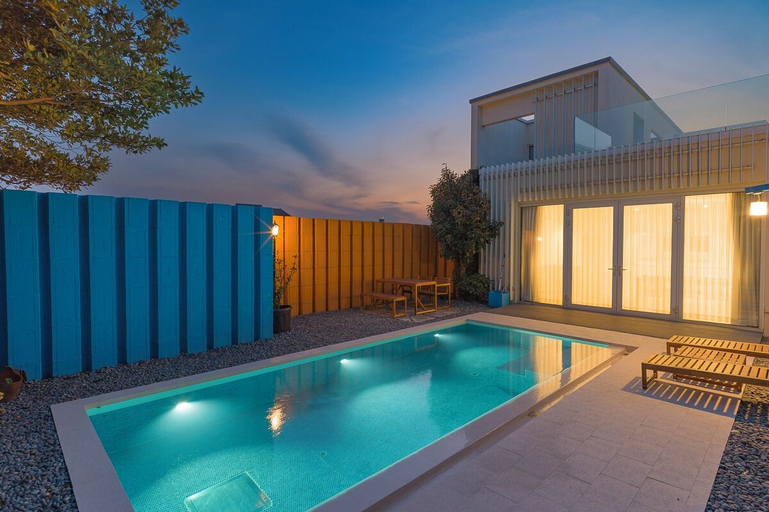 Swimming Pool 14