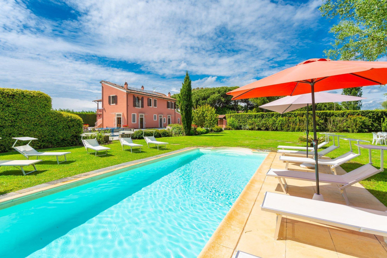 Sport & Beauty 1, Villa Rossa Large Private Pool, WiFi, Pisa