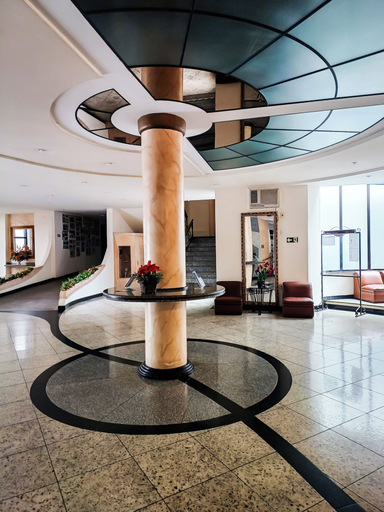 Others 4, Hotel Guanabara, São Lourenço