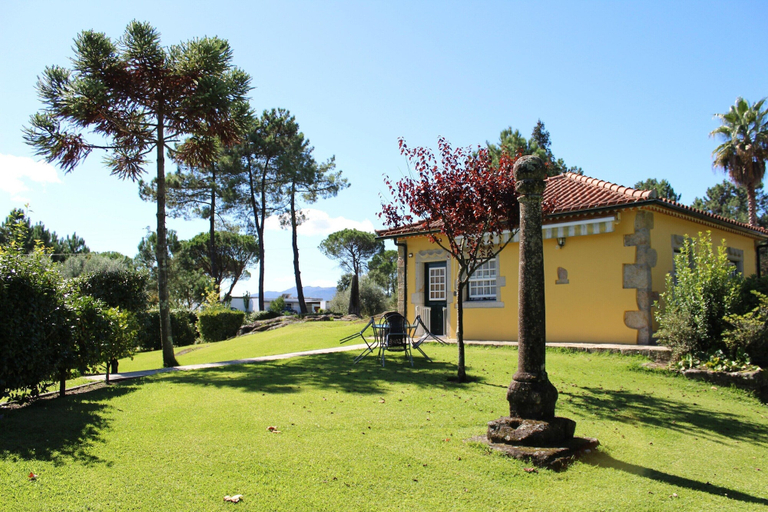 Beautiful cottage on the estate of a farm, Ponte de Lima