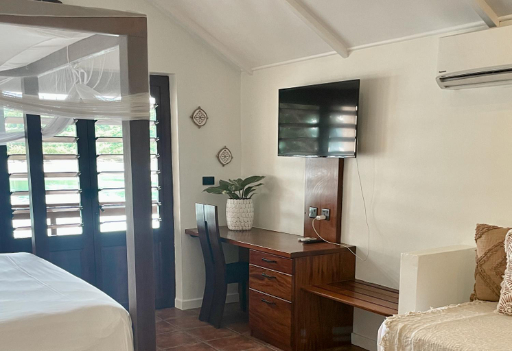 Bedroom, Fatumaru Lodge, Port Vila