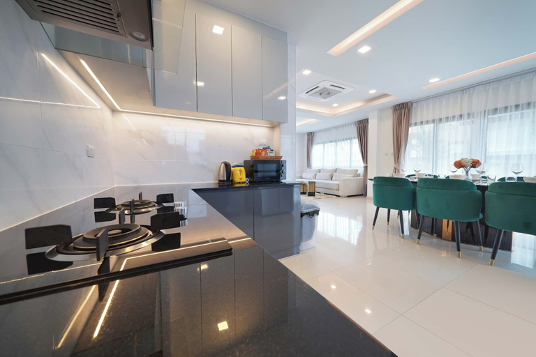 Food & Drinks, Southern Peak Pool Villa HuayYai Pattaya, Sattahip