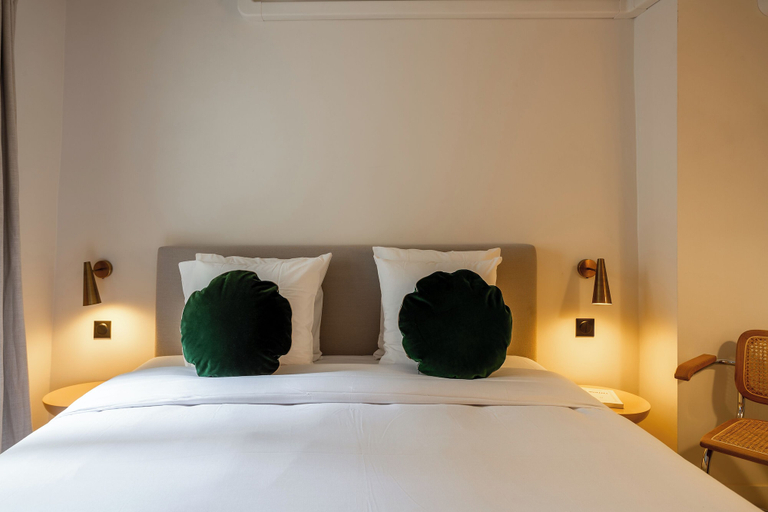 Bedroom 3, Le Saint Sauveur, Paris