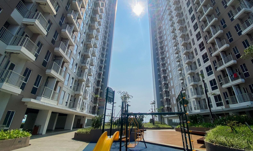 Exterior & Views 2, Homey And Restful Studio At Tokyo Riverside Pik 2 Apartment, Tangerang