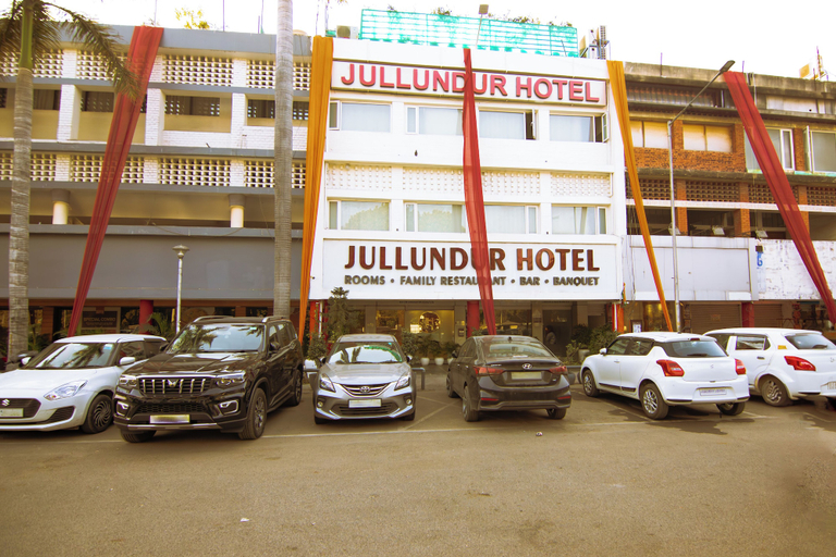 Jullundur Hotel, Chandigarh