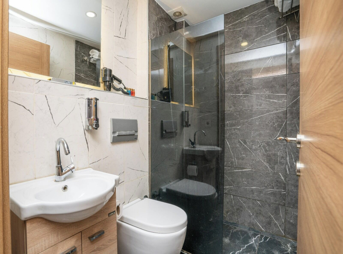 Bathroom 5, 216 F&B Suites, Kadıköy
