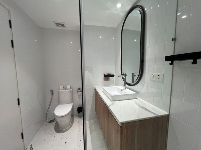 Bathroom 6