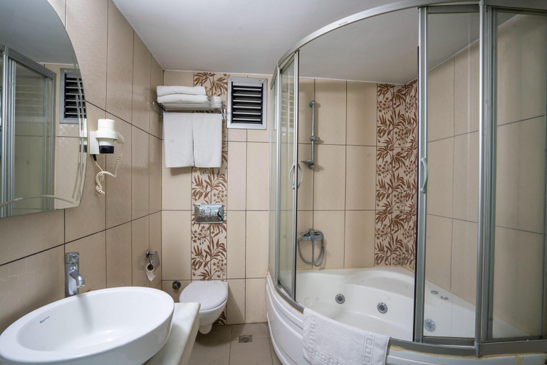 Bathroom 5, HALLEY OTEL, Merkez