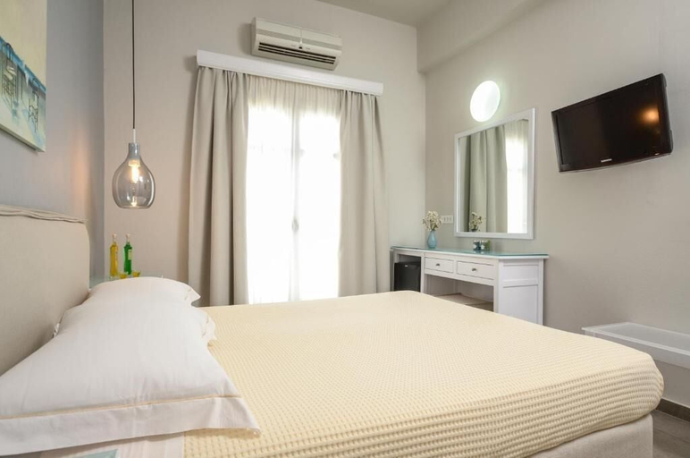 Bedroom 4, Grotta Hotel, South Aegean