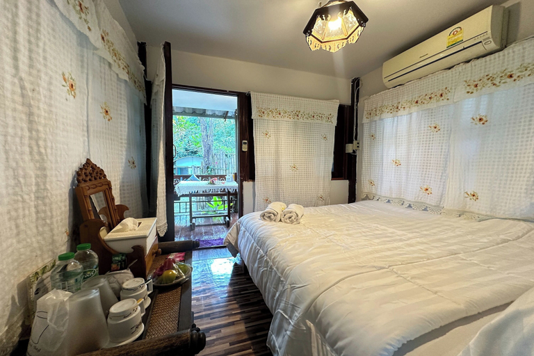 Bedroom 27