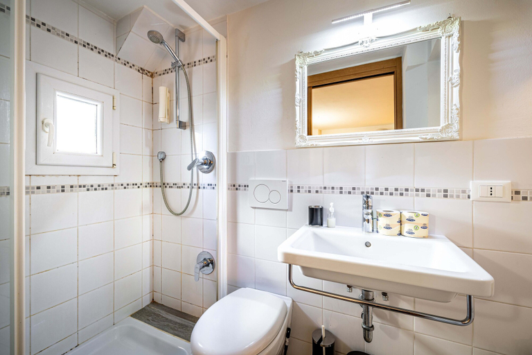Bathroom 4, Flospirit - Oltrarno, Florence
