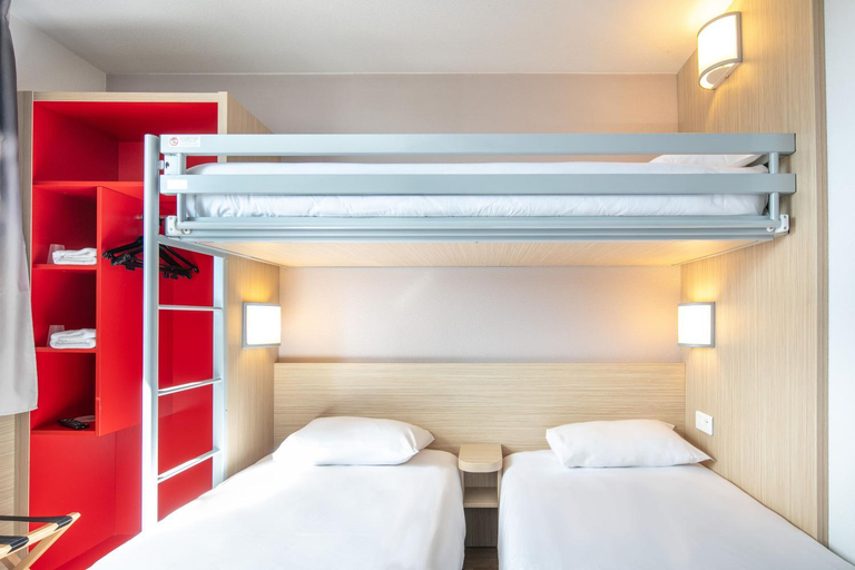Bedroom 21