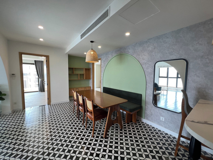 Dining Room 19