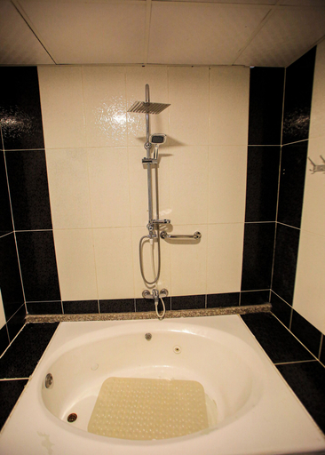 Bathroom 5, Seraj Amman Hotel, Wadi Essier