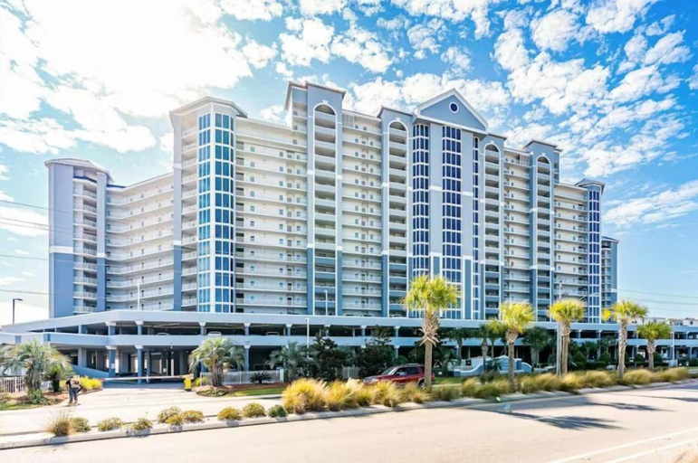 Exterior & Views 2, Lighthouse 513, Baldwin