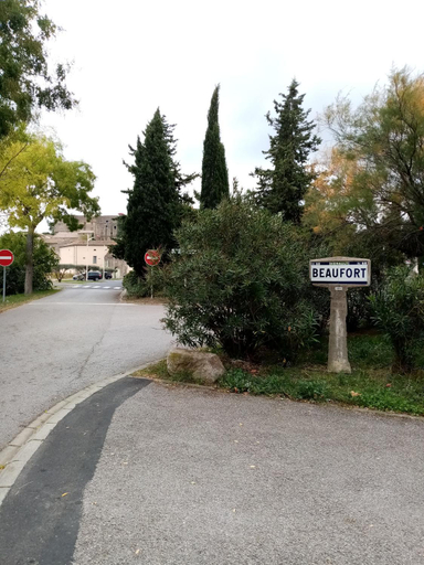 Others 3, La Ruelle Van Uchelen, Hérault